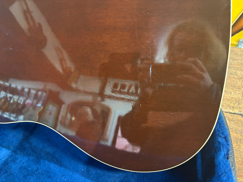 Gibson Custom Shop J-35 Collectors Edition Sunburst 2014