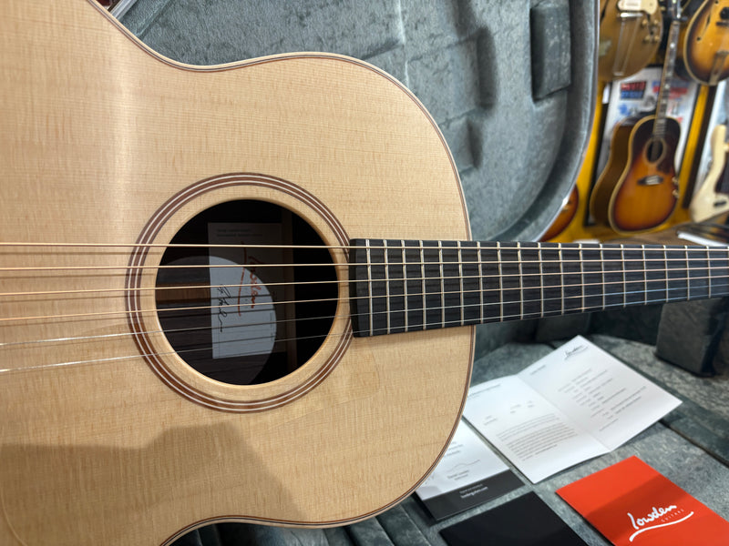 Lowden F-32 Sitka Spruce/East Indian Rosewood