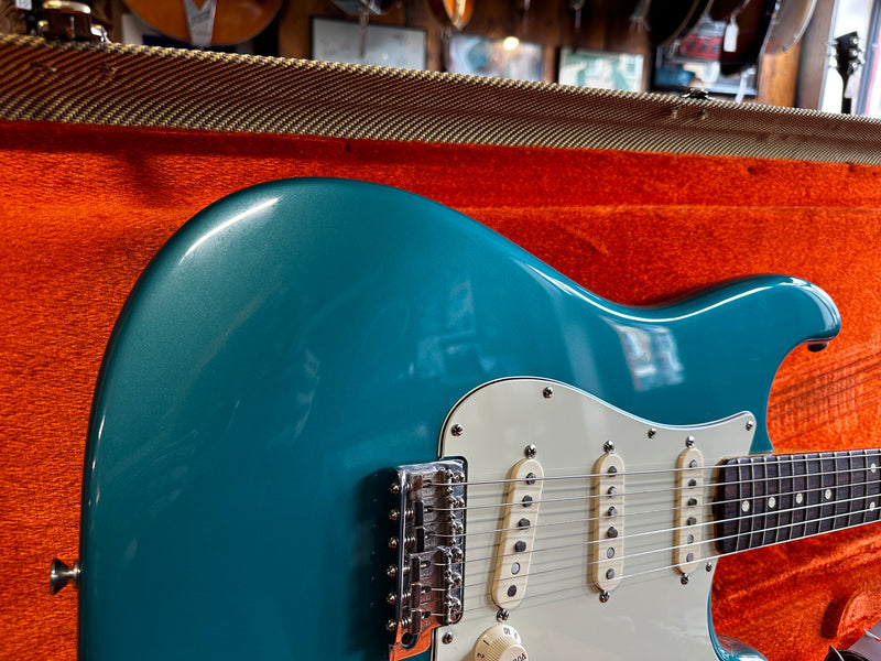 Fender American Vintage Reissue '62 Stratocaster Ocean Turquoise 2004