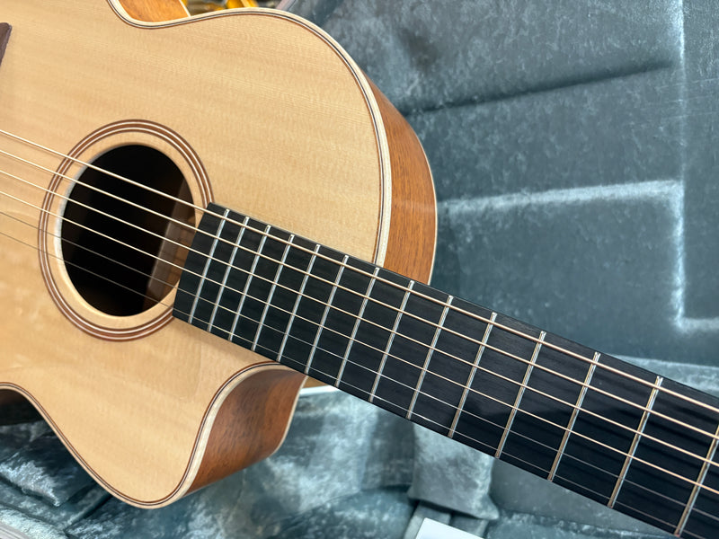 Lowden S-20c Sitka Spruce/Mahogany