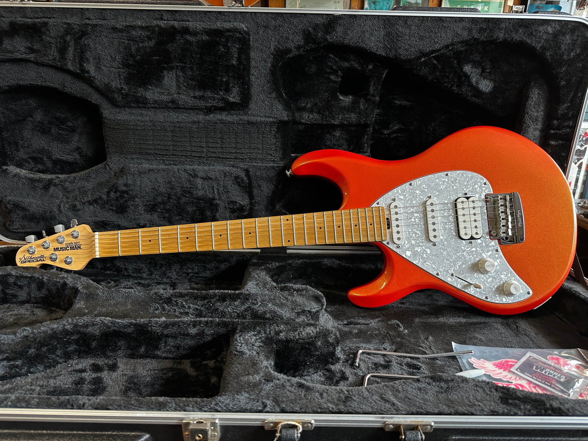 Ernie Ball Music Man Silhouette Special HSS Tremolo Left