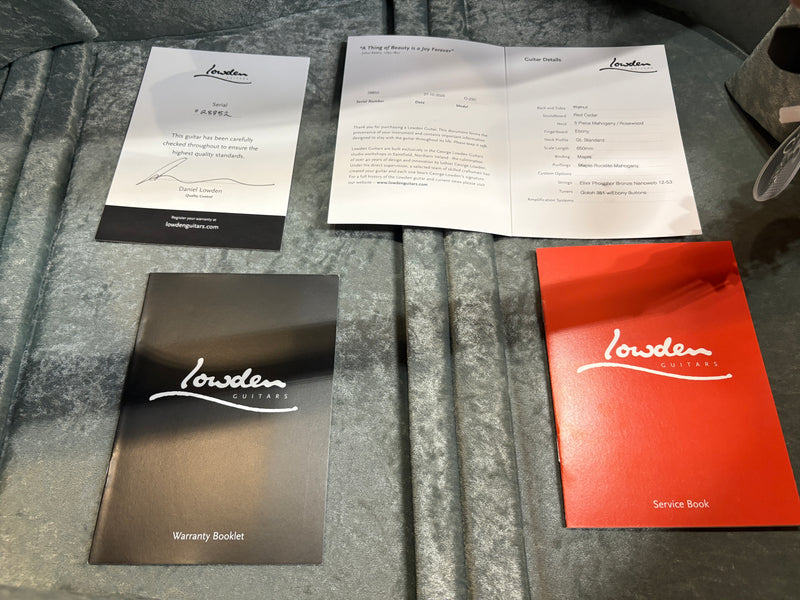 Lowden O-23c Red Cedar/Walnut