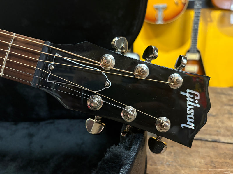 Gibson J-45 Standard Vintage Sunburst 2024