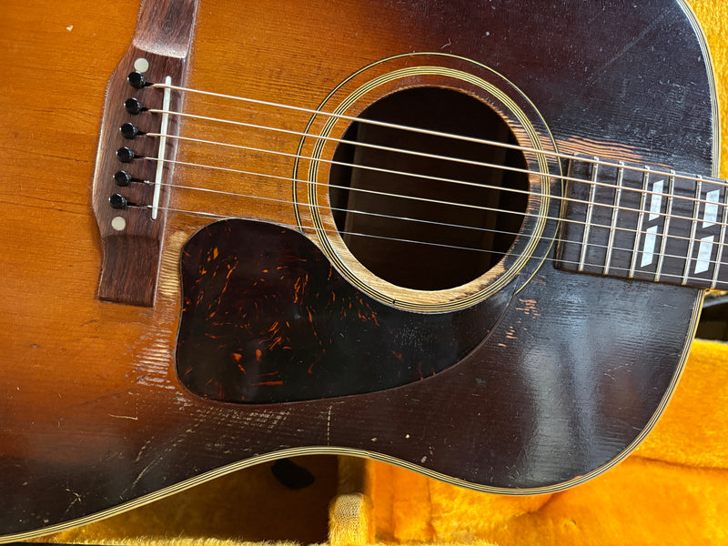 Gibson Southern Jumbo Banner Sunburst 1943