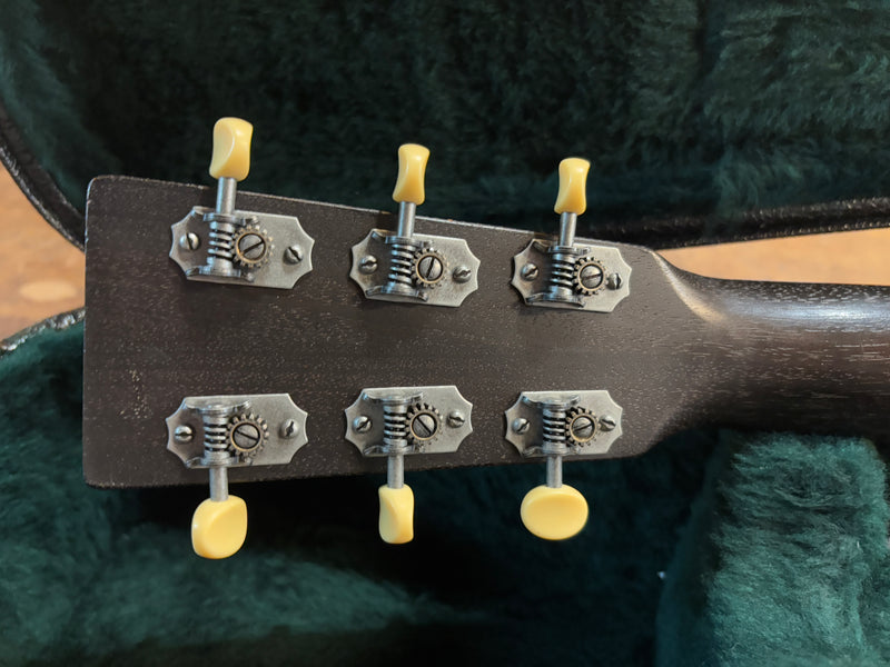 Martin 00-17s Black Smoke 2016