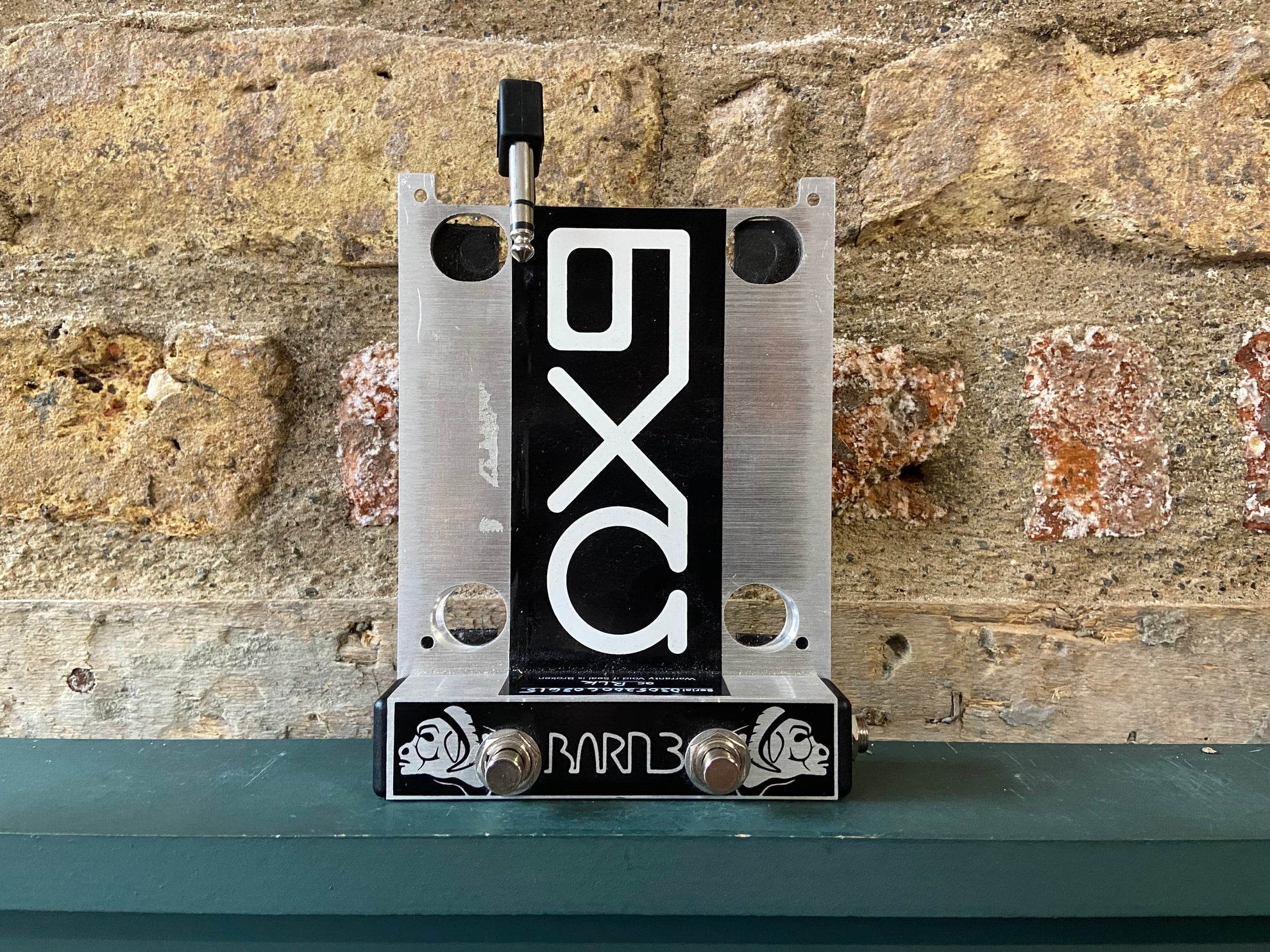 Barn 3 OX9 - Auxiliary Switching for Eventide H9 - Some Neck Guitars