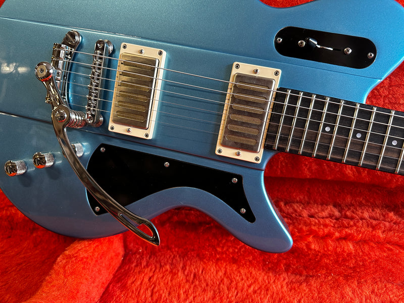 Eastman Juliet LA Celestine Blue 2023