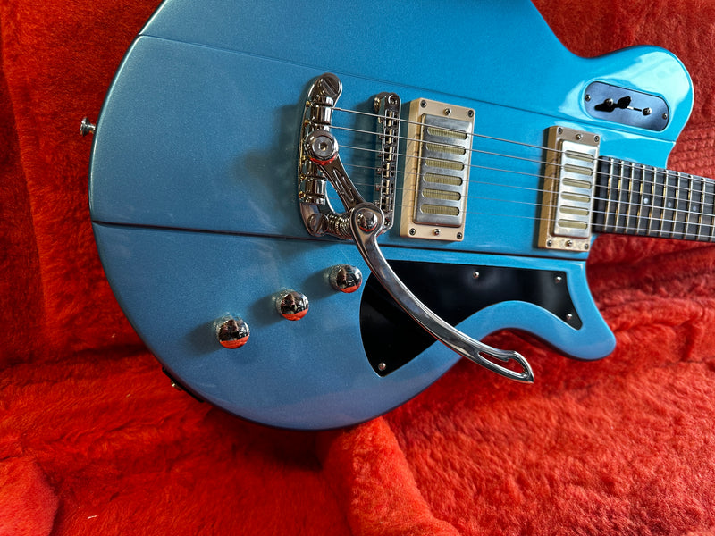 Eastman Juliet LA Celestine Blue 2023