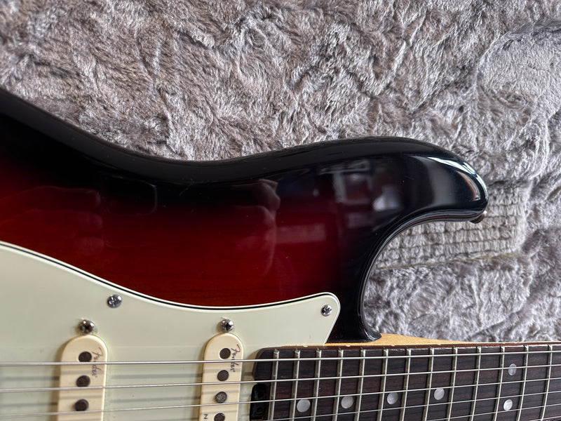 Fender American Elite Stratocaster HSS Sunburst 2016