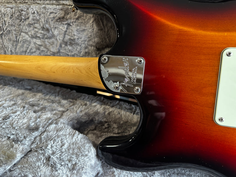 Fender American Elite Stratocaster HSS Sunburst 2016