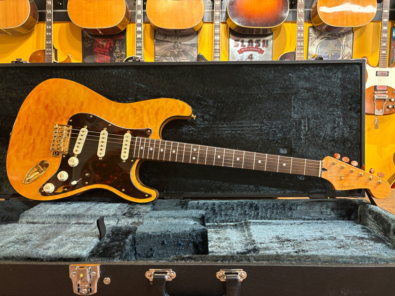 Fender Flagship Tokyo Gold Stratocaster Limited Edition 2023