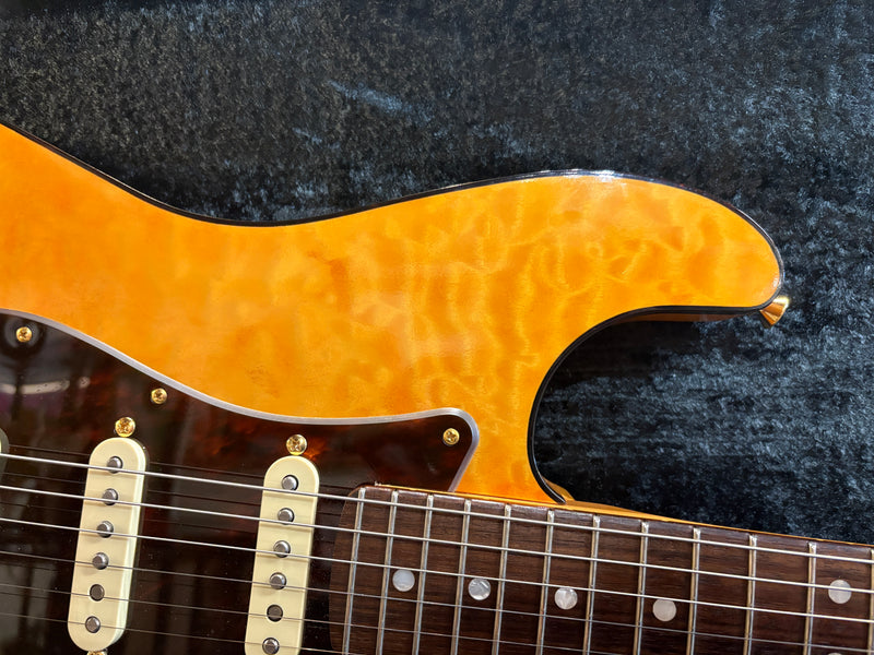 Fender Flagship Tokyo Gold Stratocaster Limited Edition 2023