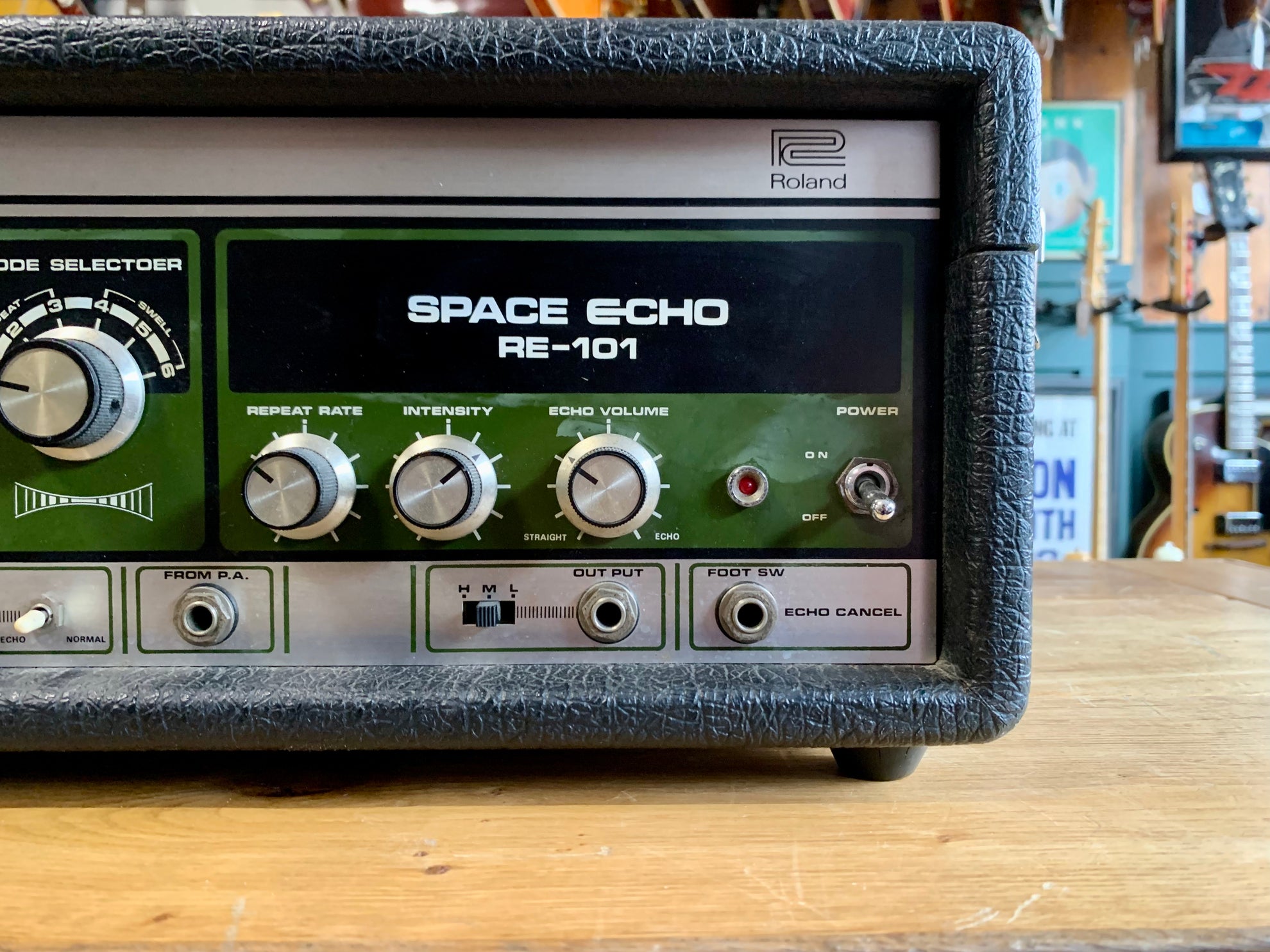 Roland RE-101 Space Echo - Some Neck Guitars Roland RE-101 Space Echo - Some Neck Guitars