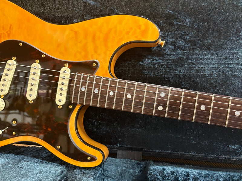 Fender Flagship Tokyo Gold Stratocaster Limited Edition 2023