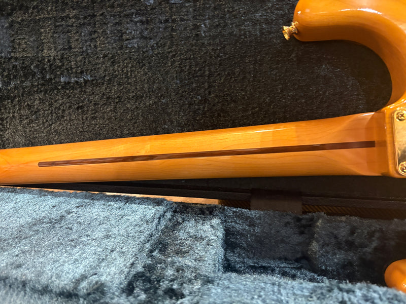 Fender Flagship Tokyo Gold Stratocaster Limited Edition 2023