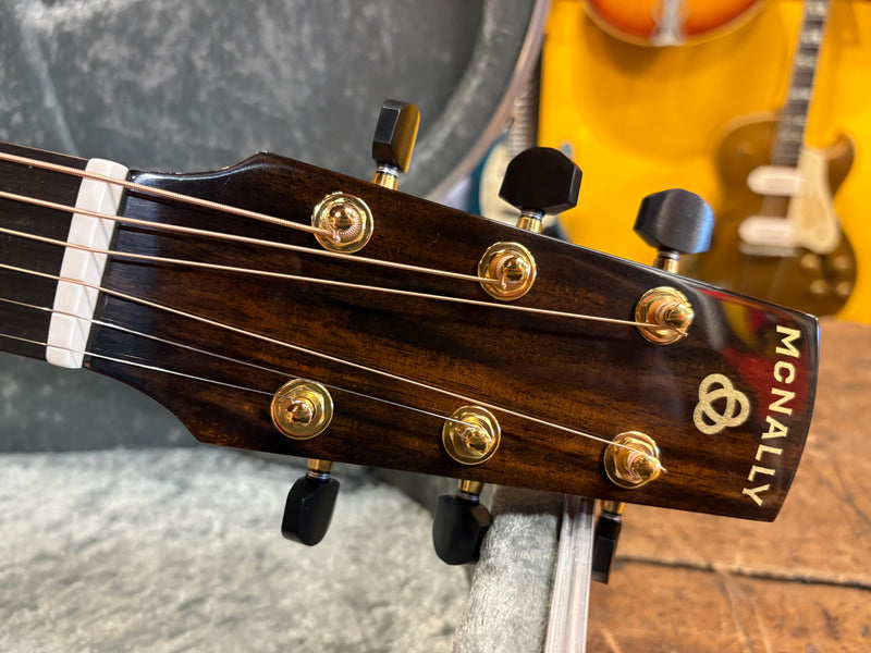 McNally Guitars OM-31 Natural