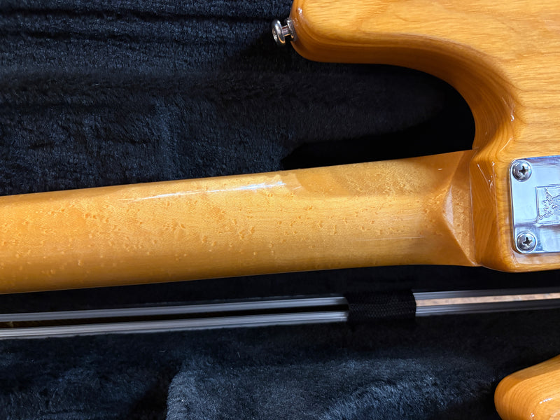 Ernie Ball/Music Man Classic StingRay 5 Natural 2016