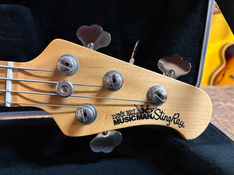 Ernie Ball Musicman StingRay 3 EQ H Honey Burst 2005