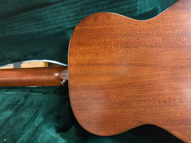 Martin 0-10E Retro Jason Isbell