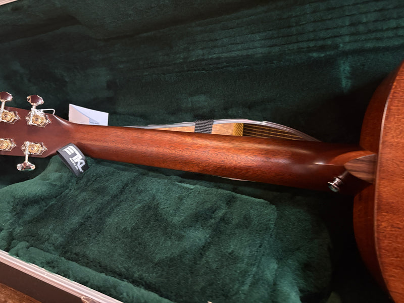 Martin 0-10E Retro Jason Isbell