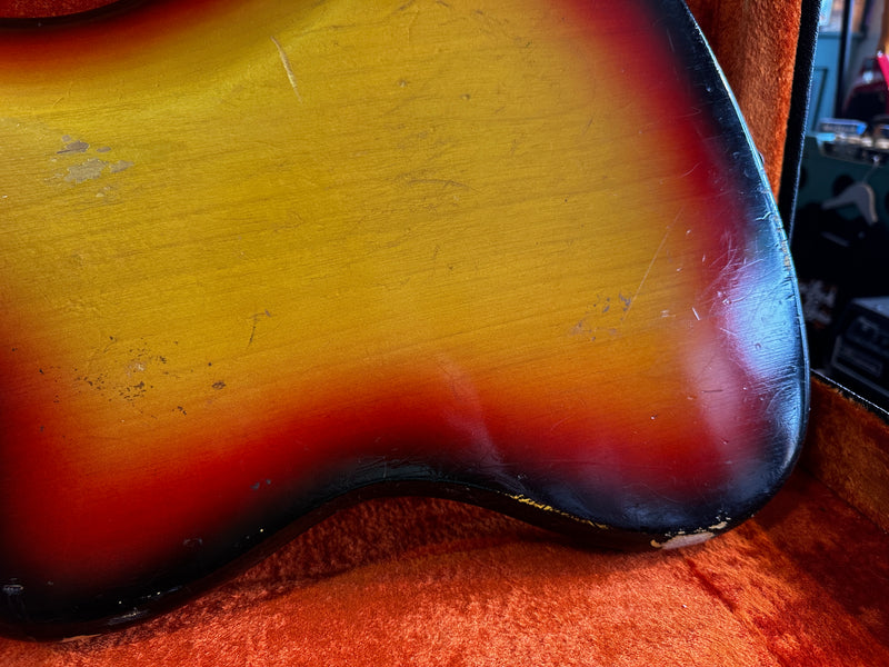 Fender Jaguar Sunburst 1966