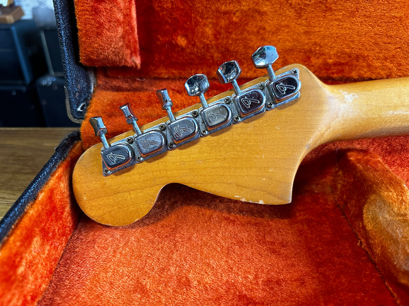 Fender Jaguar Sunburst 1966