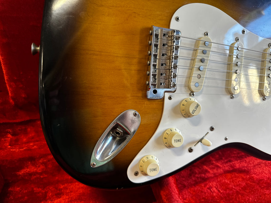 Fender ExTrad Series '57 Stratocaster Reissue Sunburst 1986 - Some Neck ...
