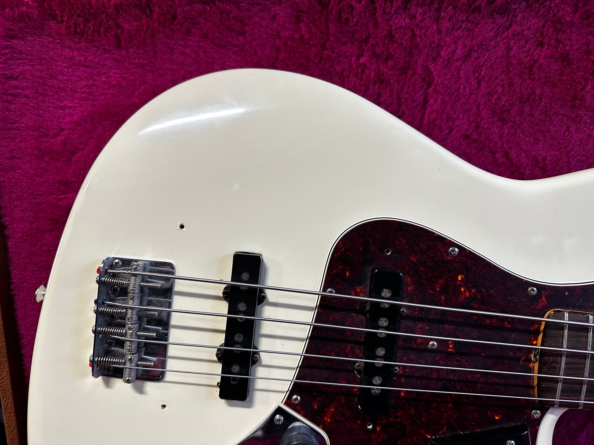 Fender Olympic White Jazz Bass Model Fender Olympic White Jazz Bass Model