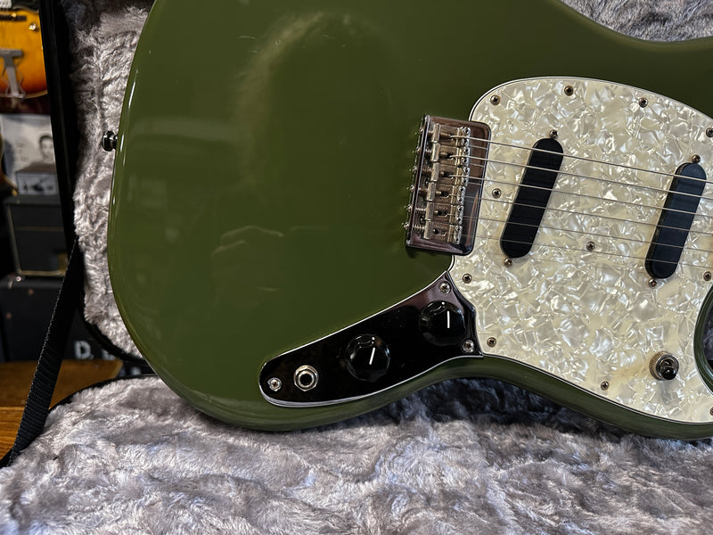 Fender Offset Series Mustang Olive 2017