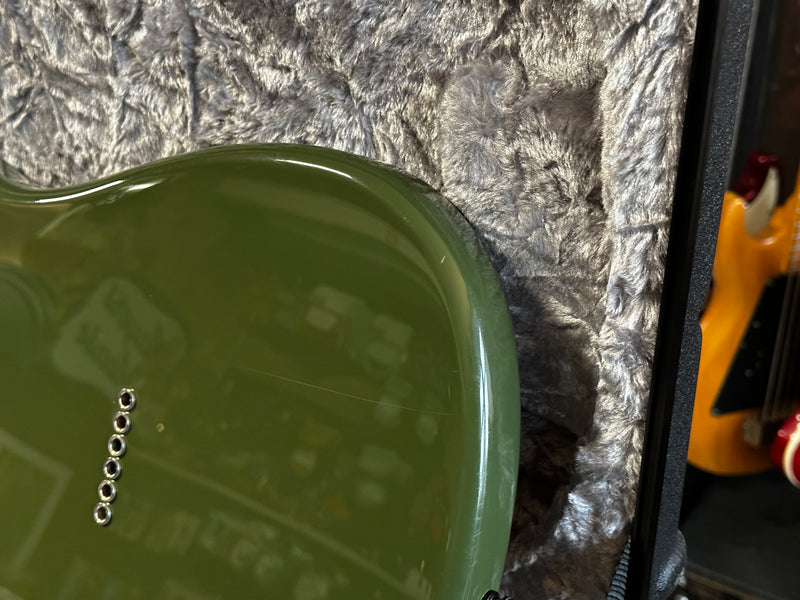 Fender Offset Series Mustang Olive 2017