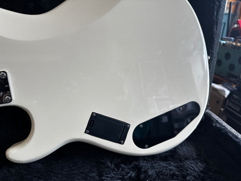Yamaha BB234 Vintage White 2017