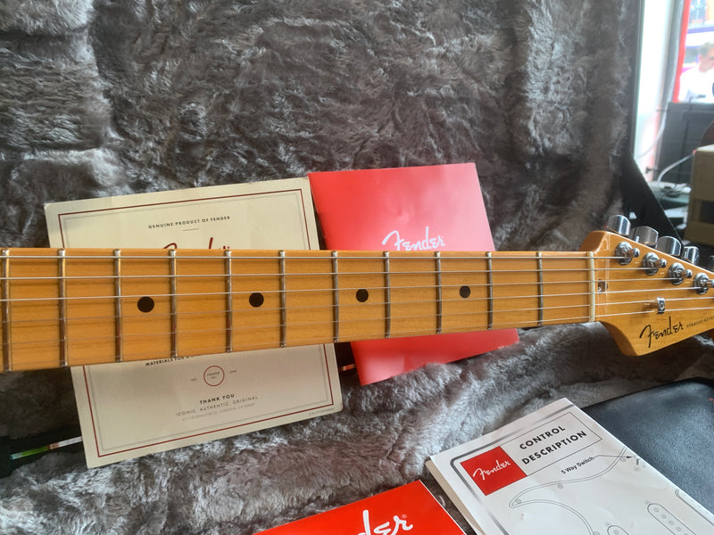 Fender American Ultra Stratocaster Texas Tea 2019