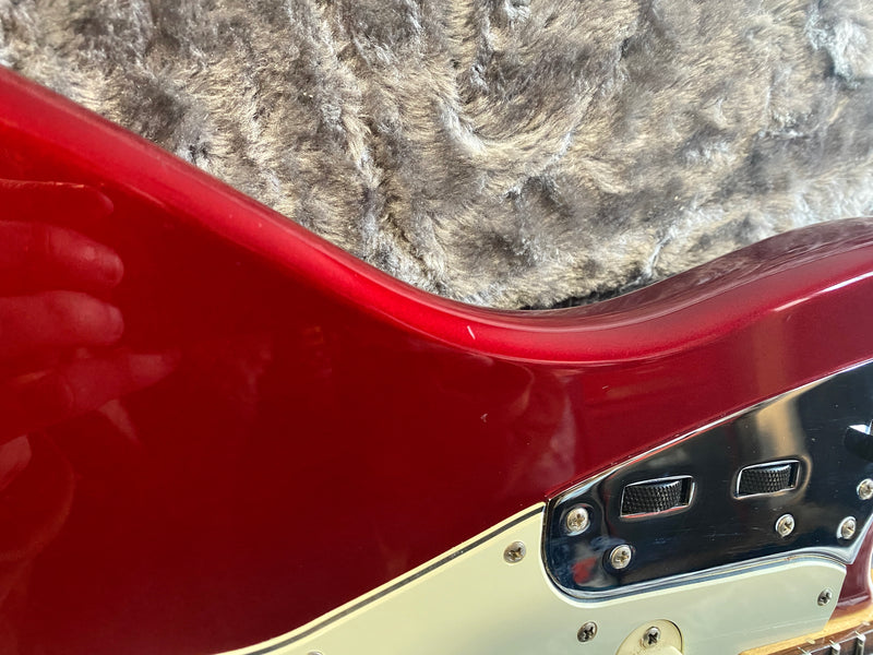 Fender Classic Player Jaguar Special Candy Apple Red 2013
