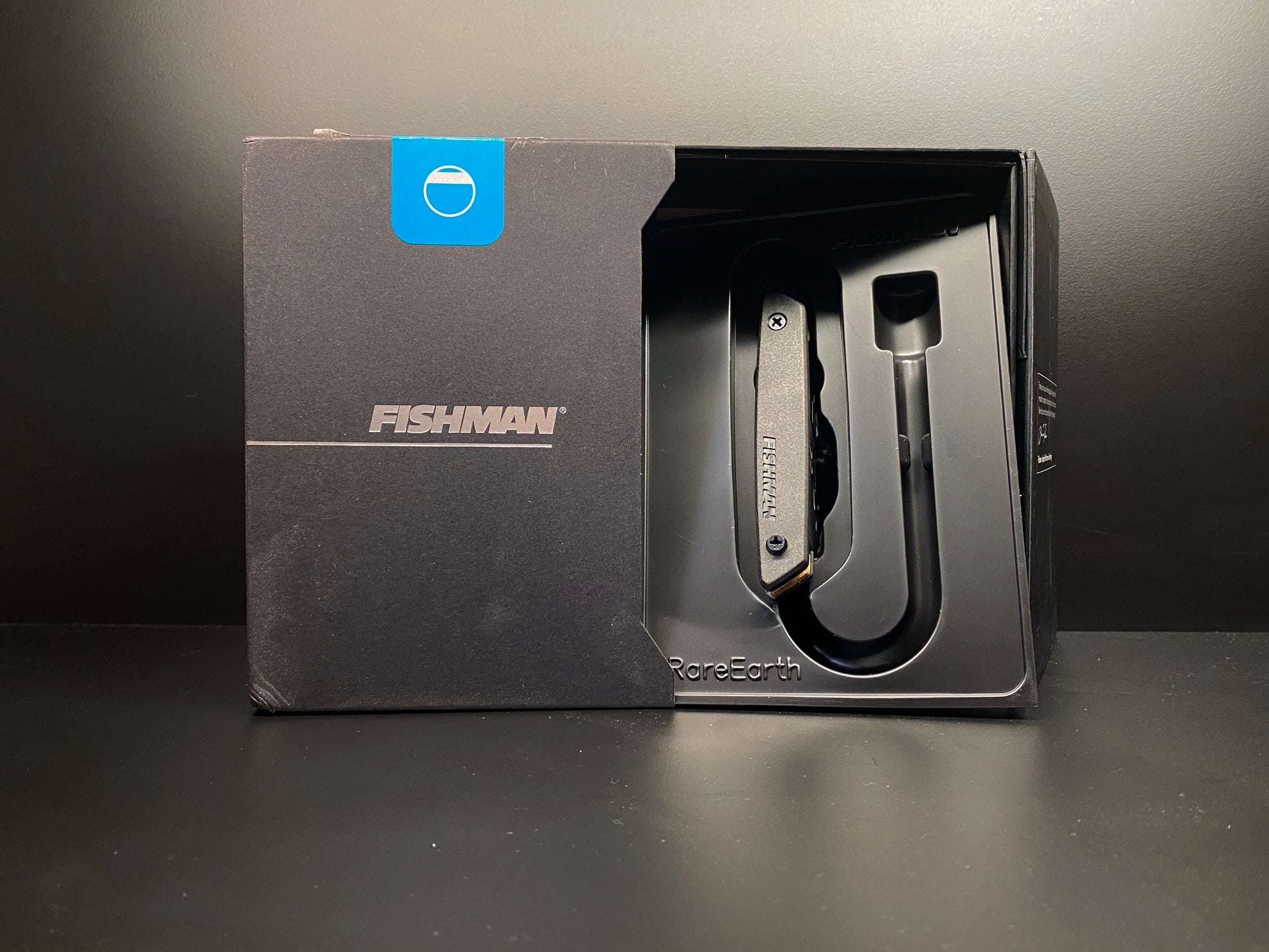 Fishman Rare Earth Active Soundhole Pickup - Some Neck Guitars