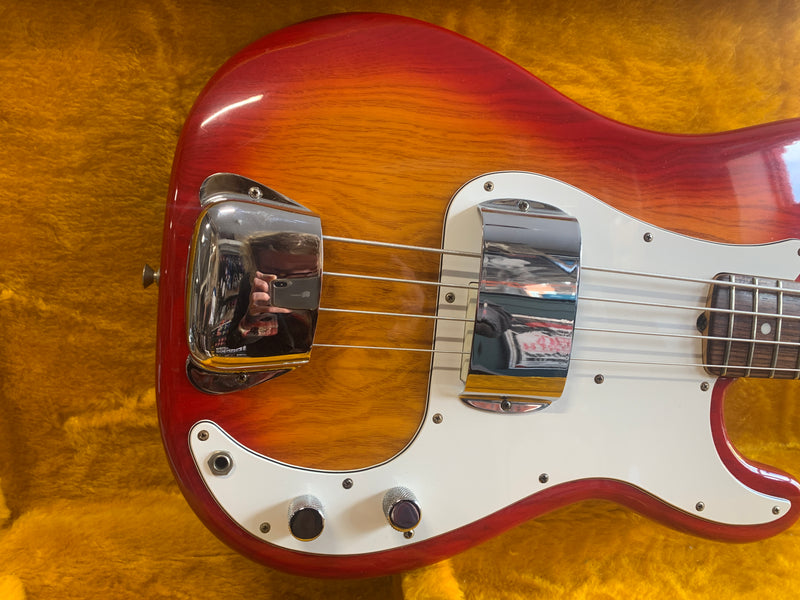 Fender Precision Bass Cherry Sunburst 1982