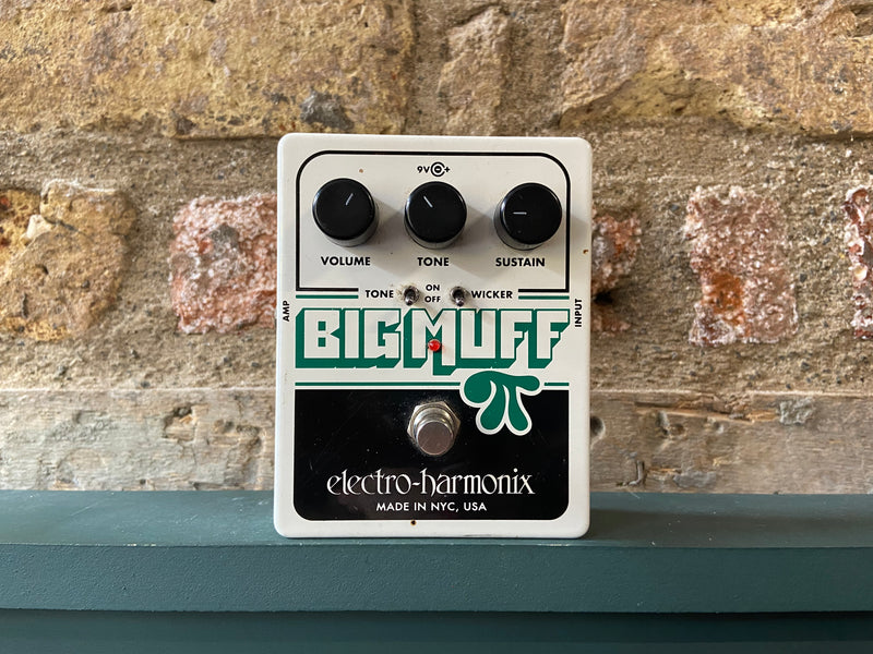 Electro-Harmonix Big Muff Pi with Wicker (Secondhand)