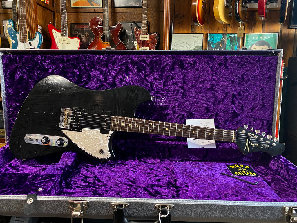 Novo Voltur Bull Black 2021 - Some Neck Guitars