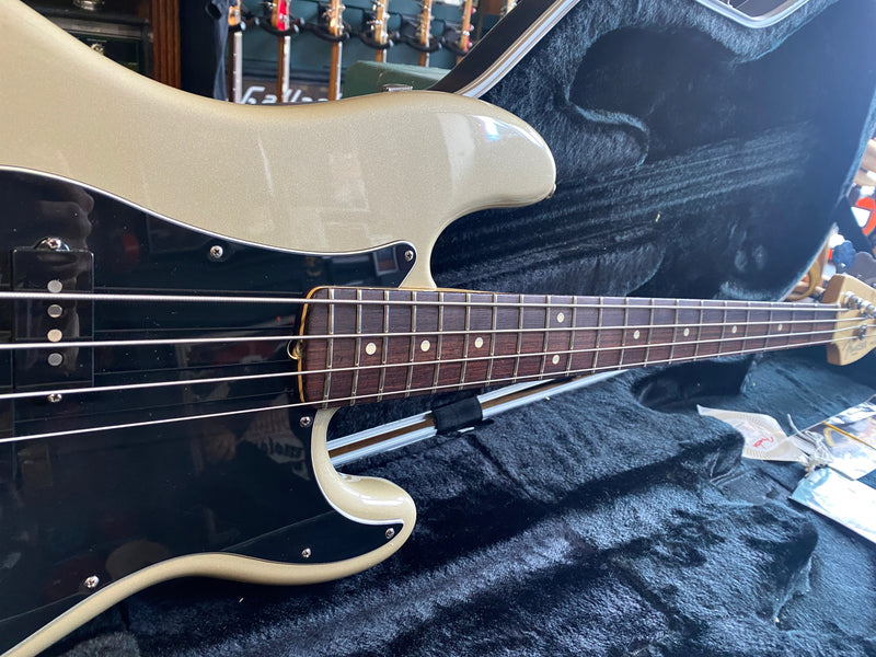 Fender American Standard Precision Bass Inca Silver 2006