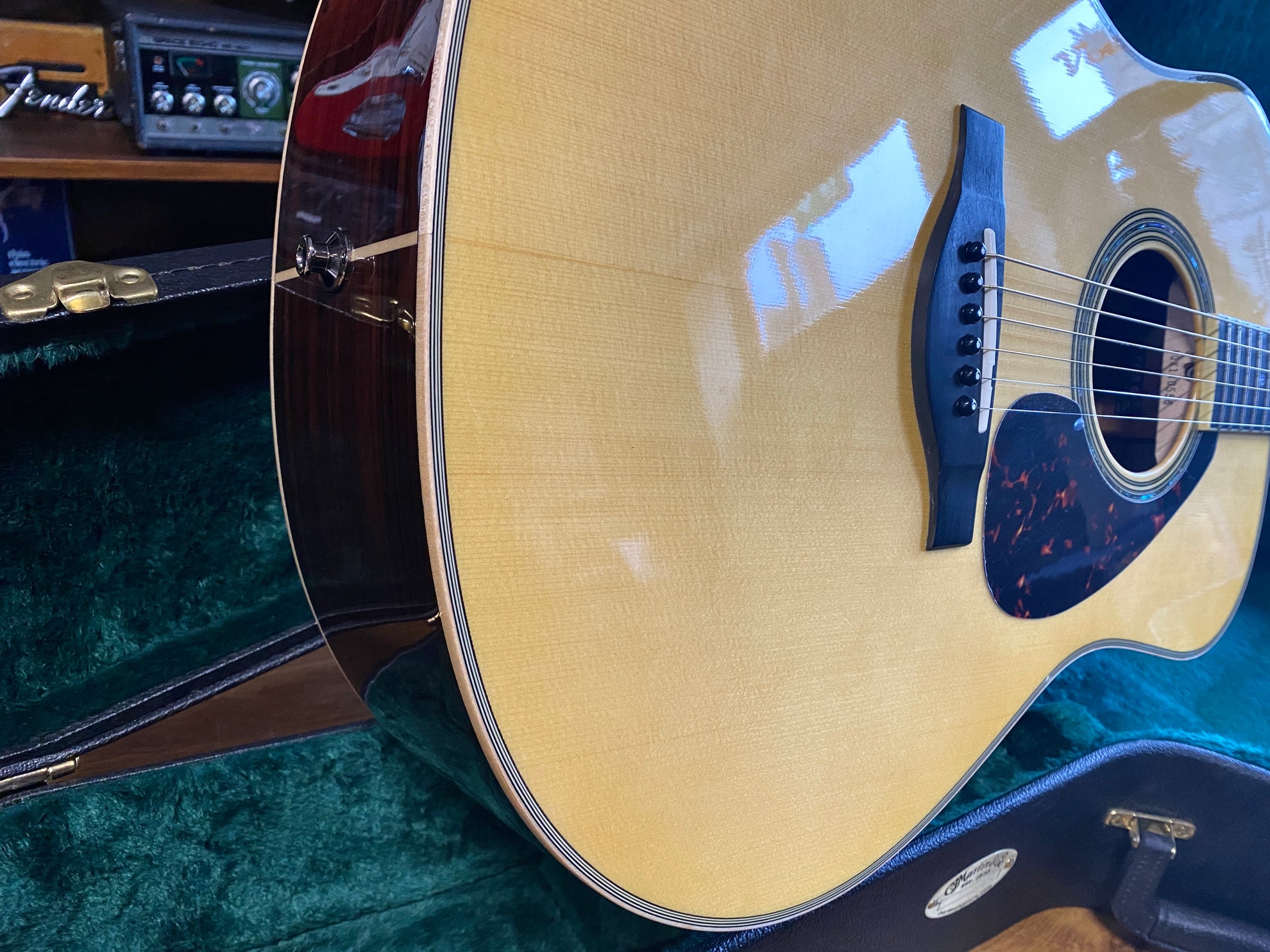 Yamaha LL16 - Some Neck Guitars