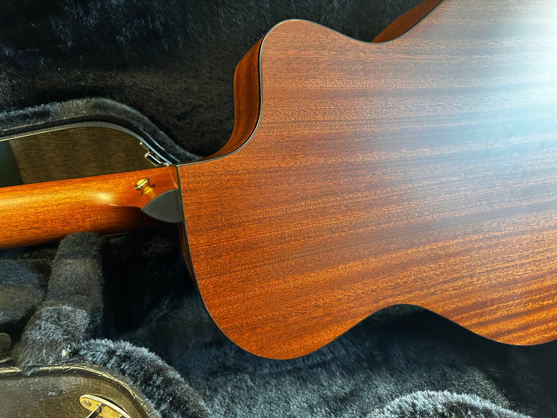 Taylor NS32ce Left-Handed 2008