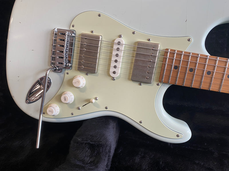Suhr Ian Thornley Signature Classic S Antique Sonic White