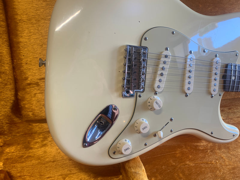 Fender Vintage Hot Rod '62 Stratocaster Olympic White