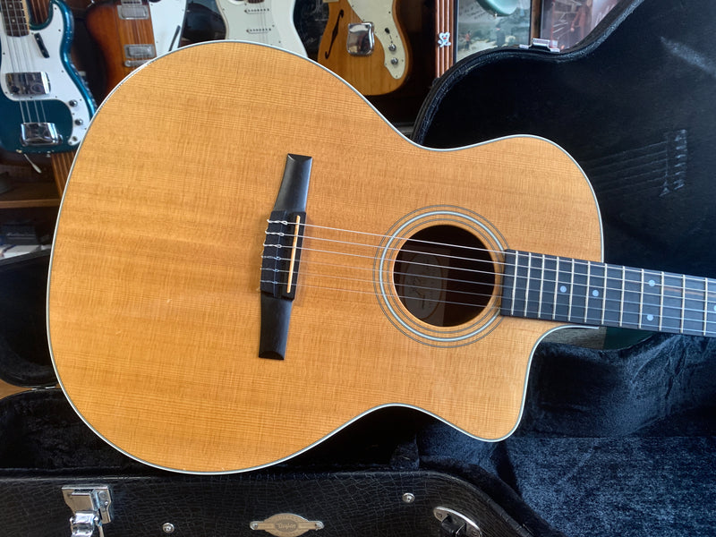 Taylor 214CE-N 2012