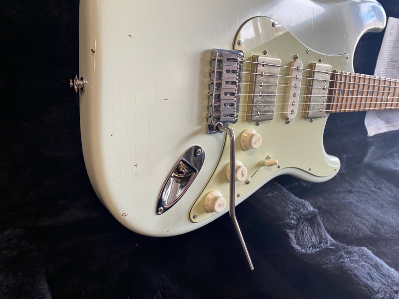 Suhr Ian Thornley Signature Classic S Antique Sonic White