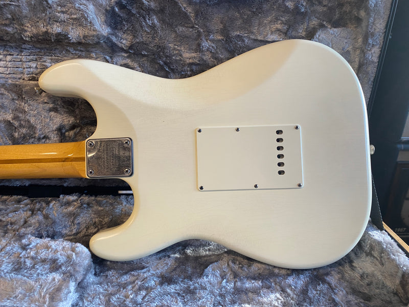 Schecter Custom Shop Traditional Wembley Edition Vintage White 2017