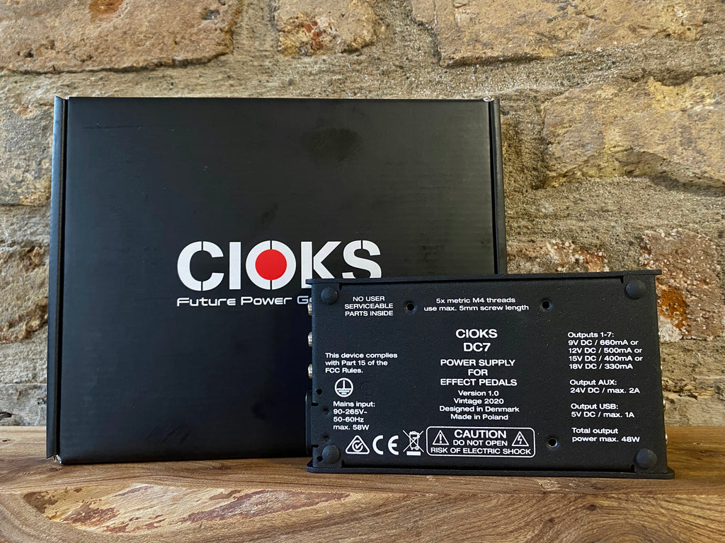 Cioks DC7 Professional Power Supply - Some Neck Guitars