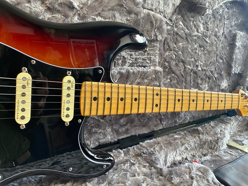 Fender American Ultra Stratocaster HSS 2020