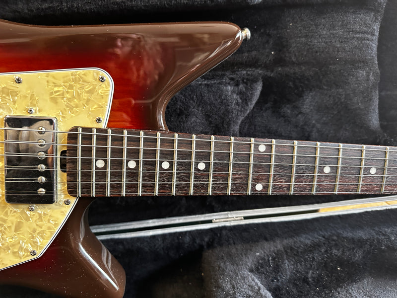Ernie Ball Music Man Albert Lee HH Sunburst 2011