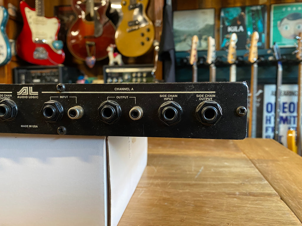 Audio Logic MT66 Stereo Compressor Limiter Some Neck Guitars