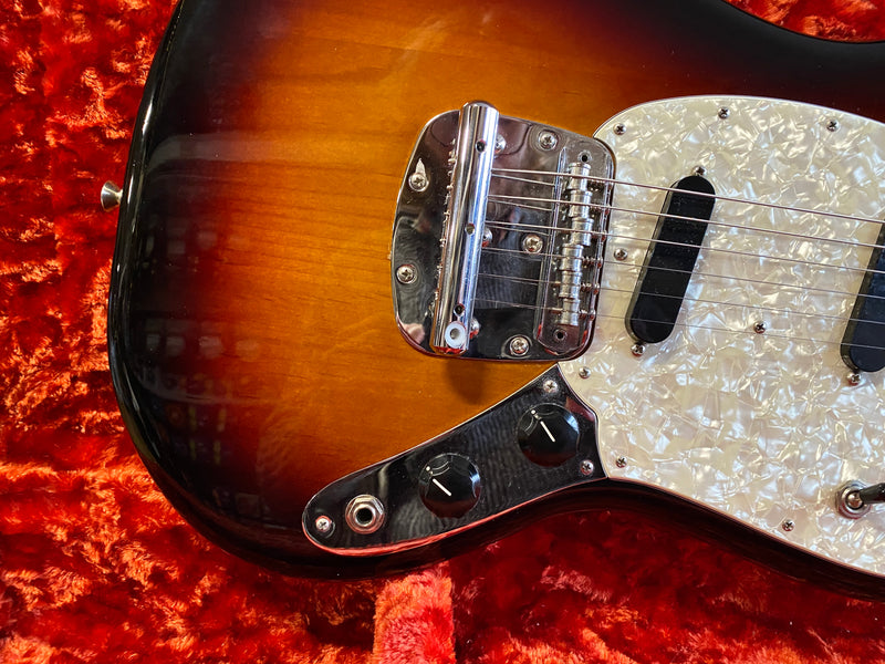 Fender American Performer Mustang Sunburst 2018